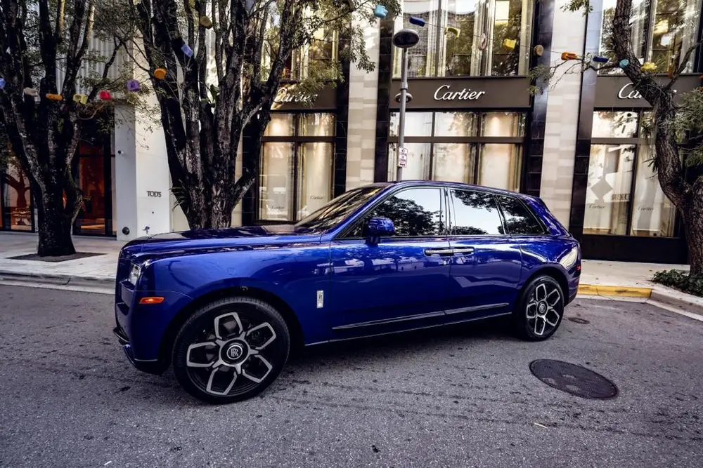 rolls royce cullinan blue